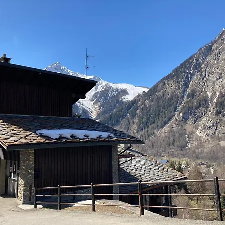L'atelier Du Temps - Vue Des Alpes Apartment *