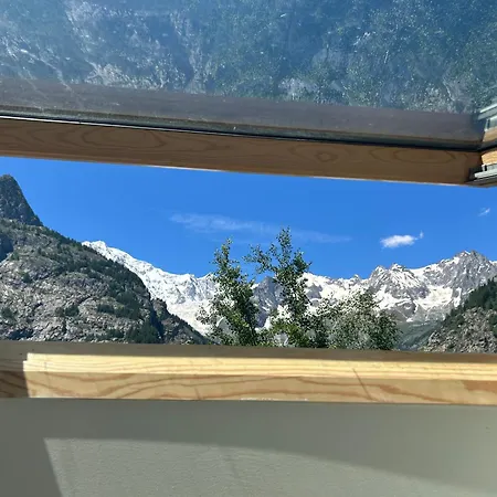 L'atelier Du Temps - Vue Des Alpes Apartment Courmayeur